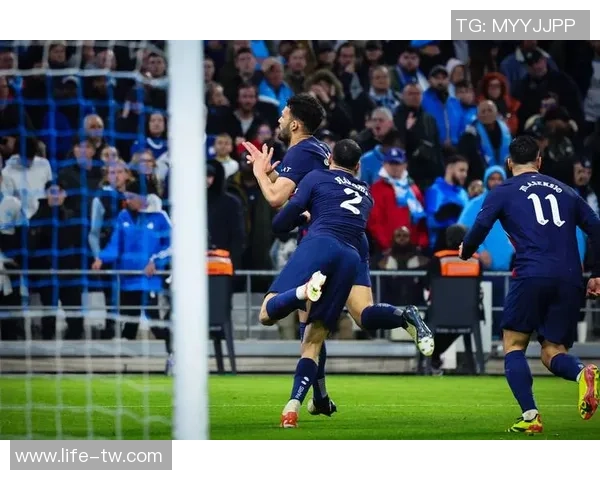 巴黎圣尔曼与马赛的激烈对决揭示法甲争冠新局势