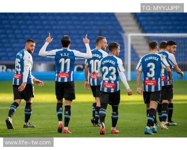 西班牙人主场迎战马竞技双方争夺西甲积分榜关键战役